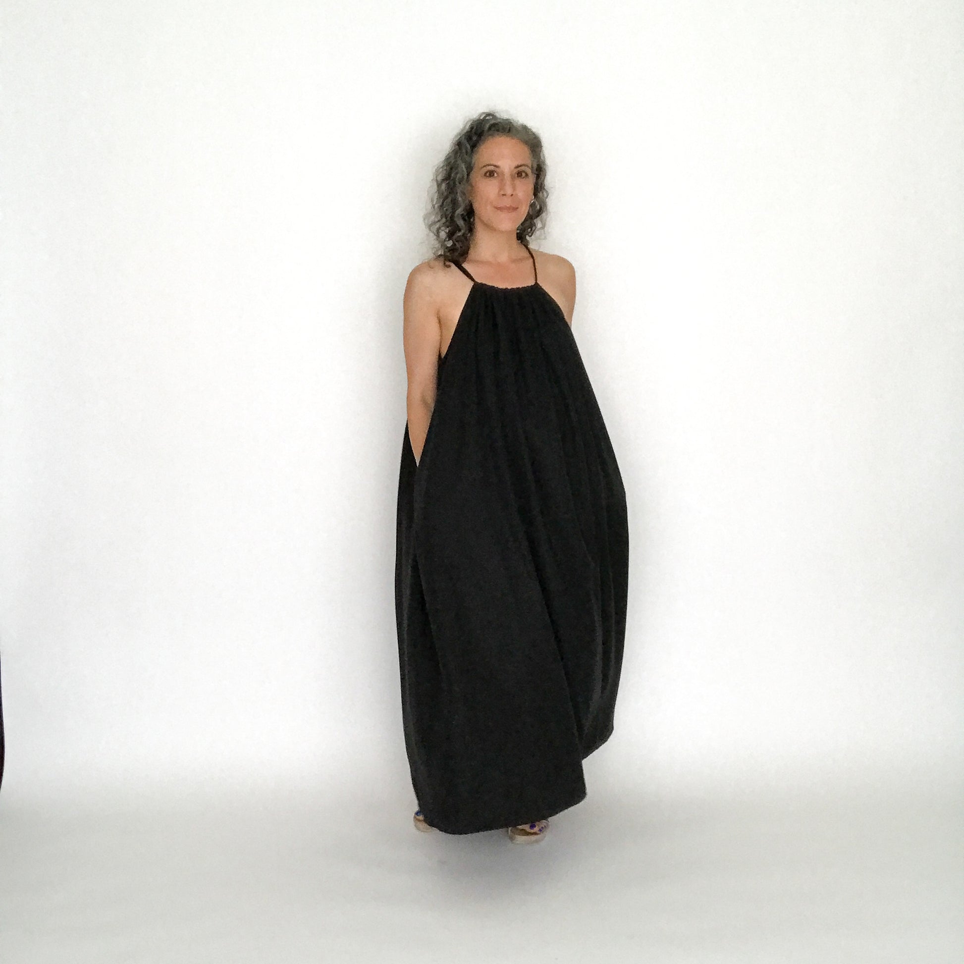 House of Lu Summer House Dress in Black Tencel in Size L/XL. 